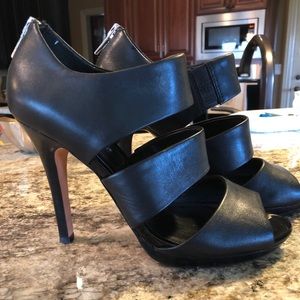 Black Leather Heels | Size 6.5
